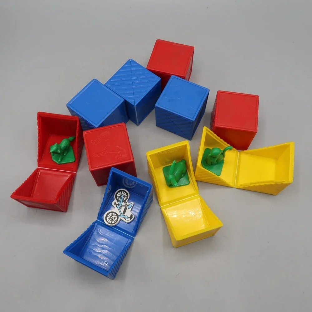 VTG Tupperware Toys Alphabet ABC Blocks Red Yellow Blue Lot of 10 Incomplete